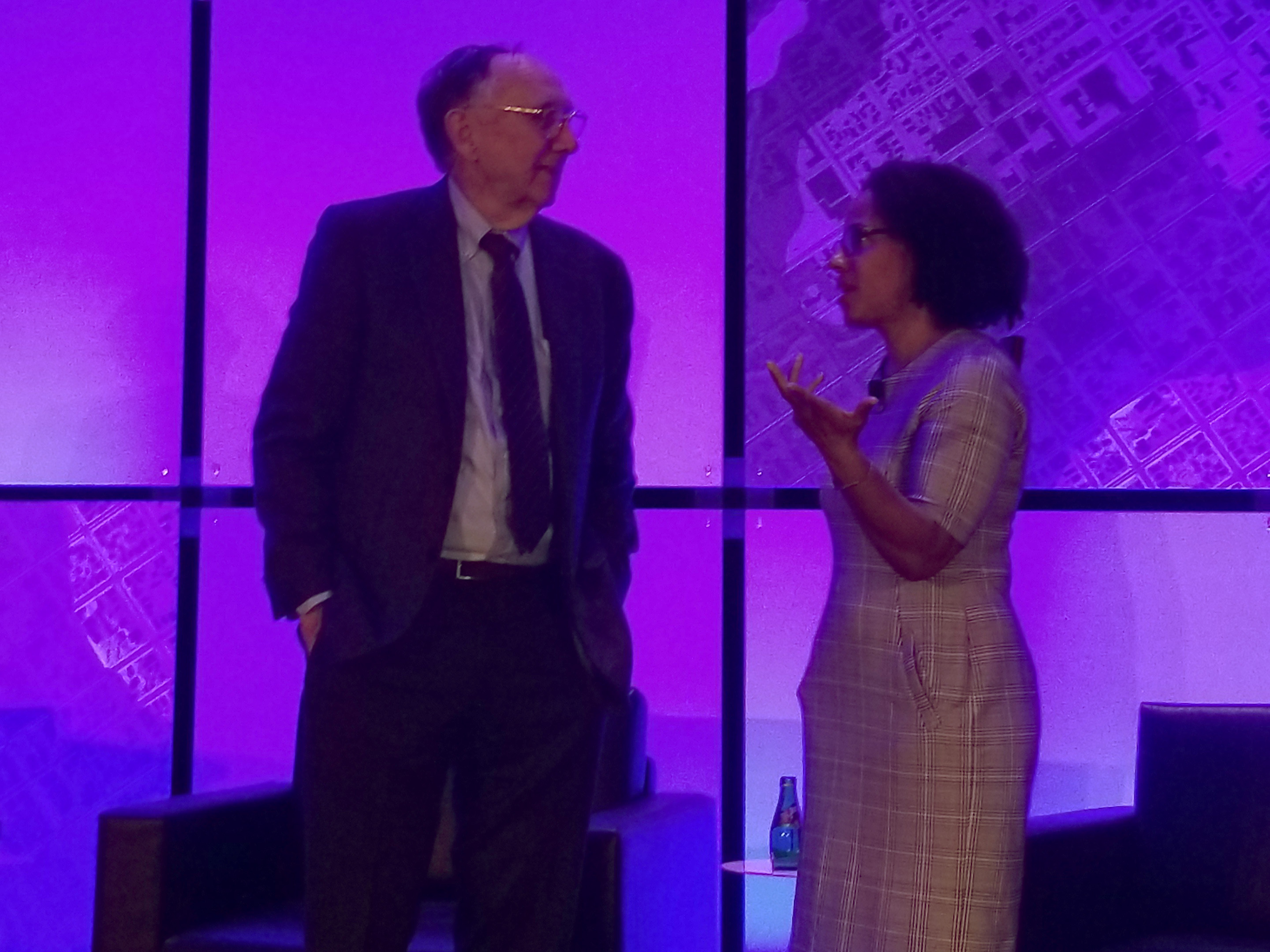 Jack Dangermond and Eva Reid chatted after the YPN Luncheon Q&A Session.