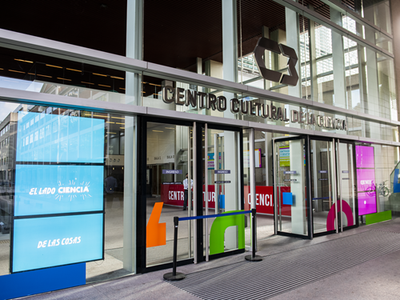 distribute-data-with-a-two-way-replica.png distribute-data-with-a-two-way-replica.png